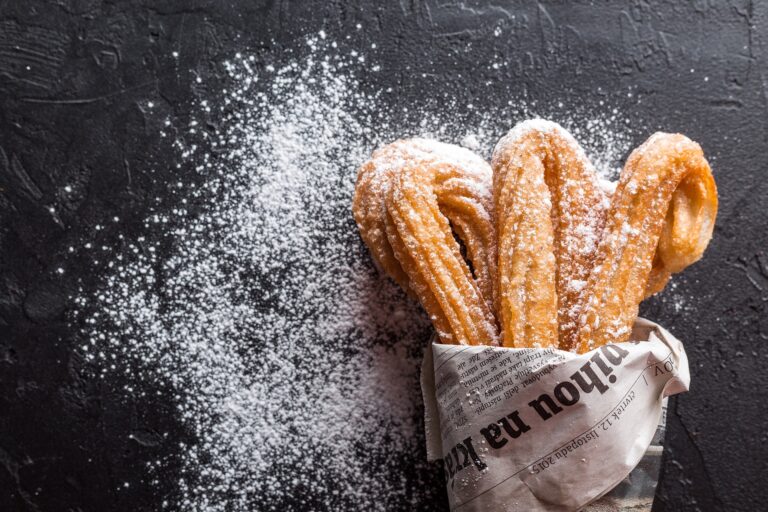 Churros con Chocolate: Spain's Irresistible Sweet Street Treat